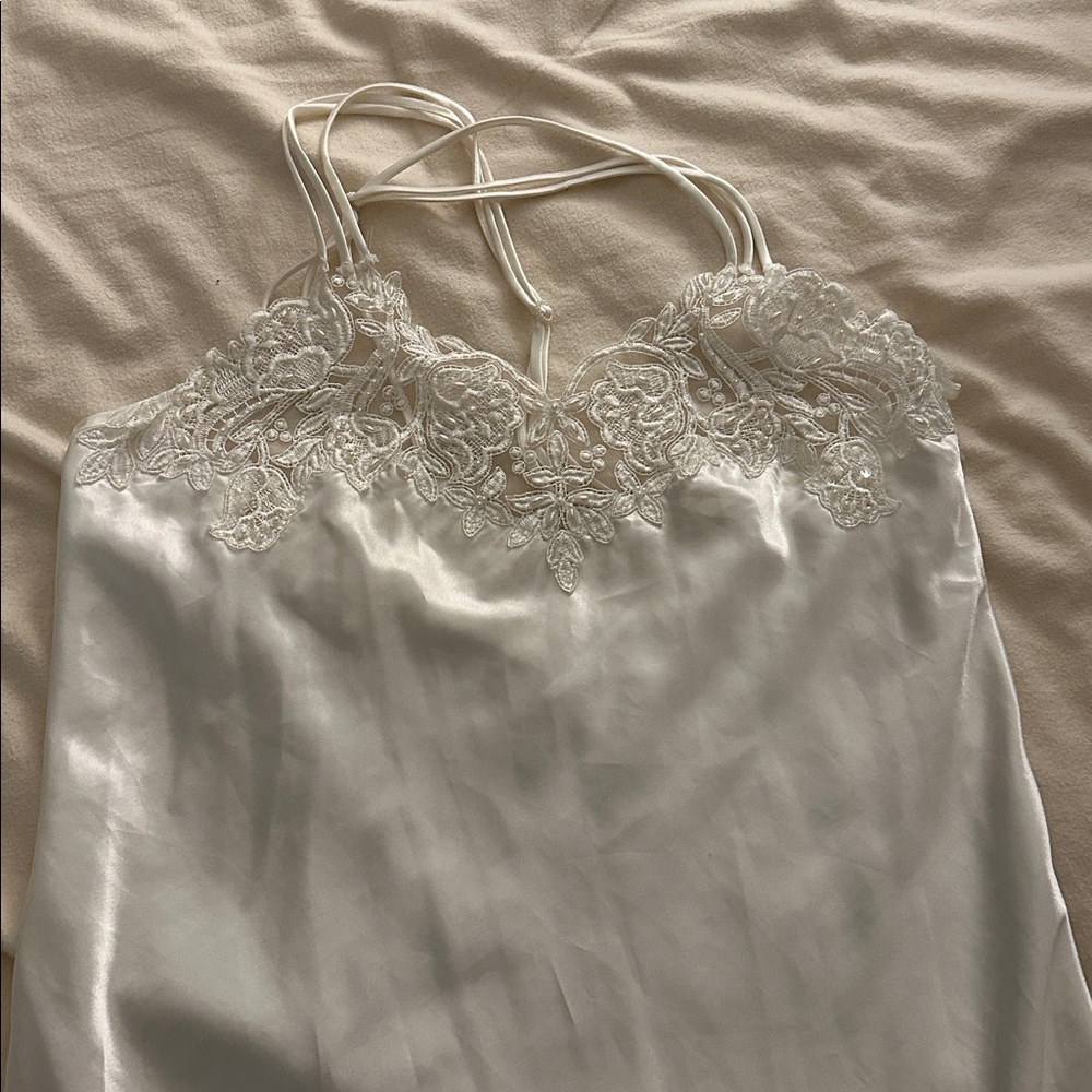 Vintage Intimo Amore Collection ivory slip nightgown  Size medium/ large